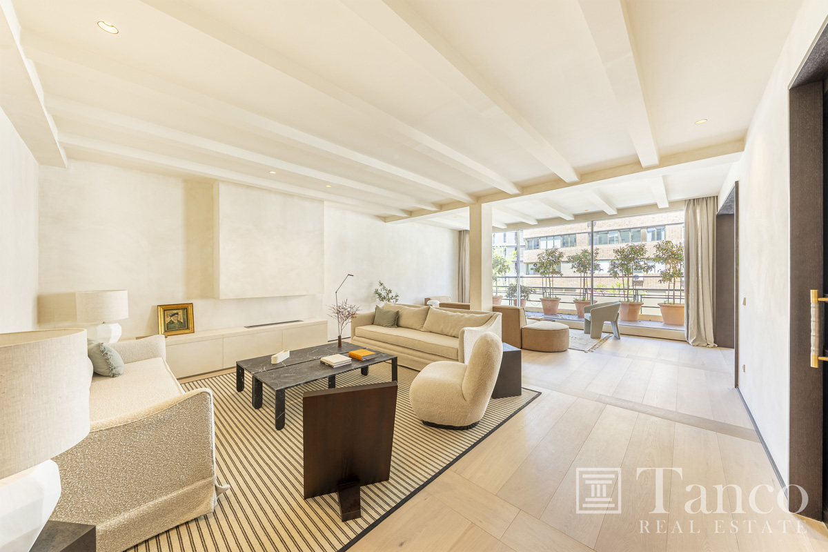  Elegant home on Almagro Street