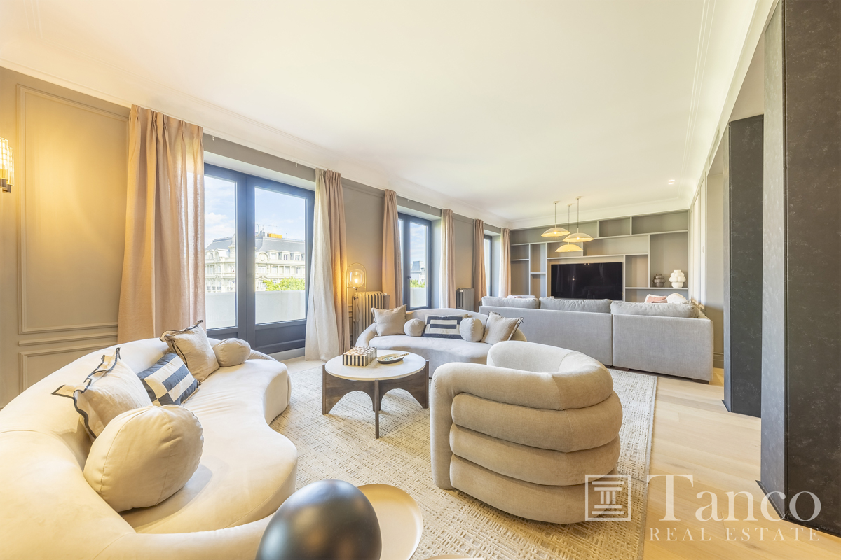 House with great renovation and views in Barrio Salamanca