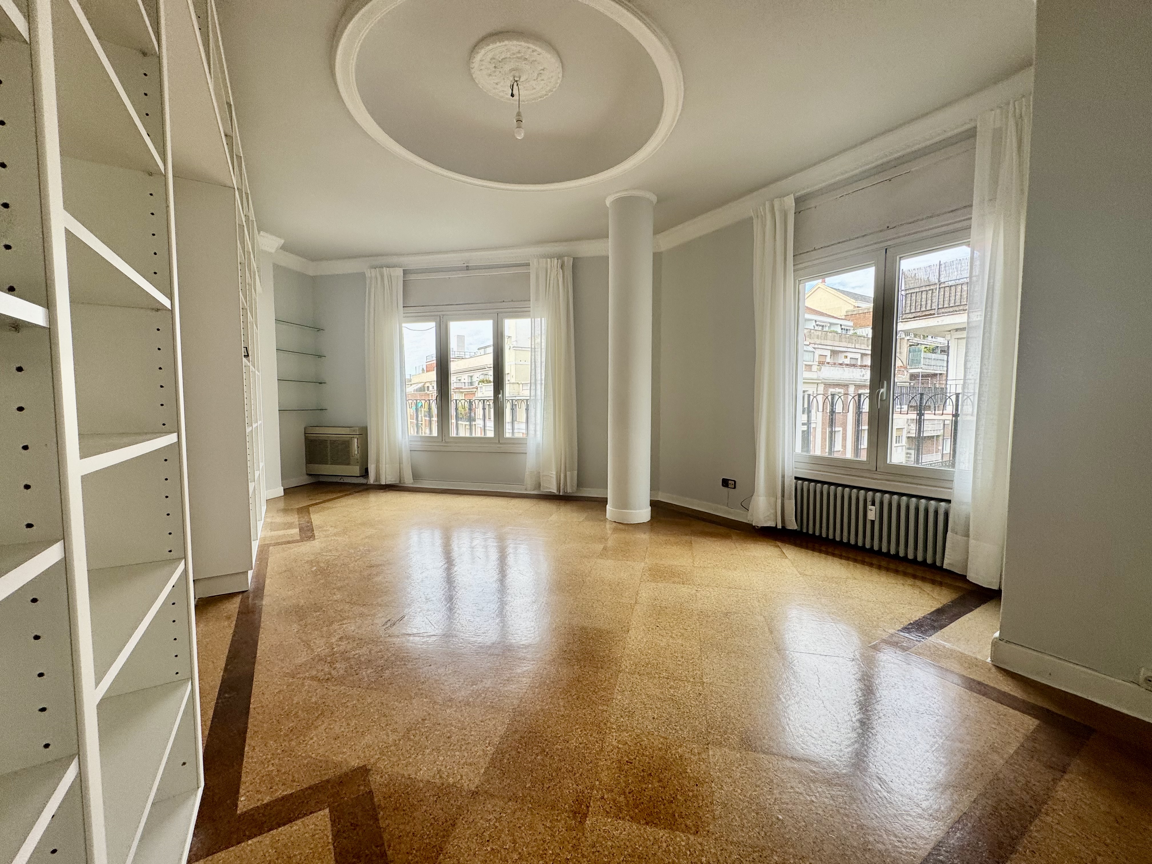 Corner apartment at Núñez de Balboa and Ayala
